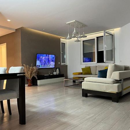 Appartamento Tirana Loft Living Esterno foto
