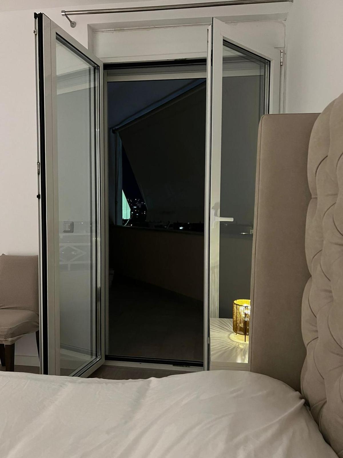 Appartamento Tirana Loft Living Esterno foto