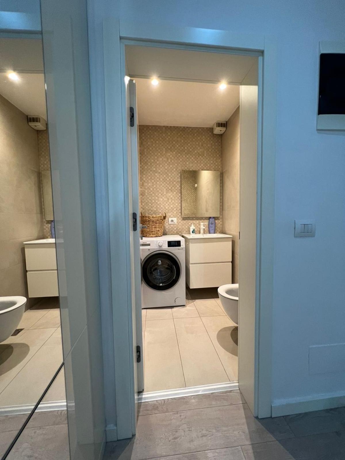 Appartamento Tirana Loft Living Esterno foto